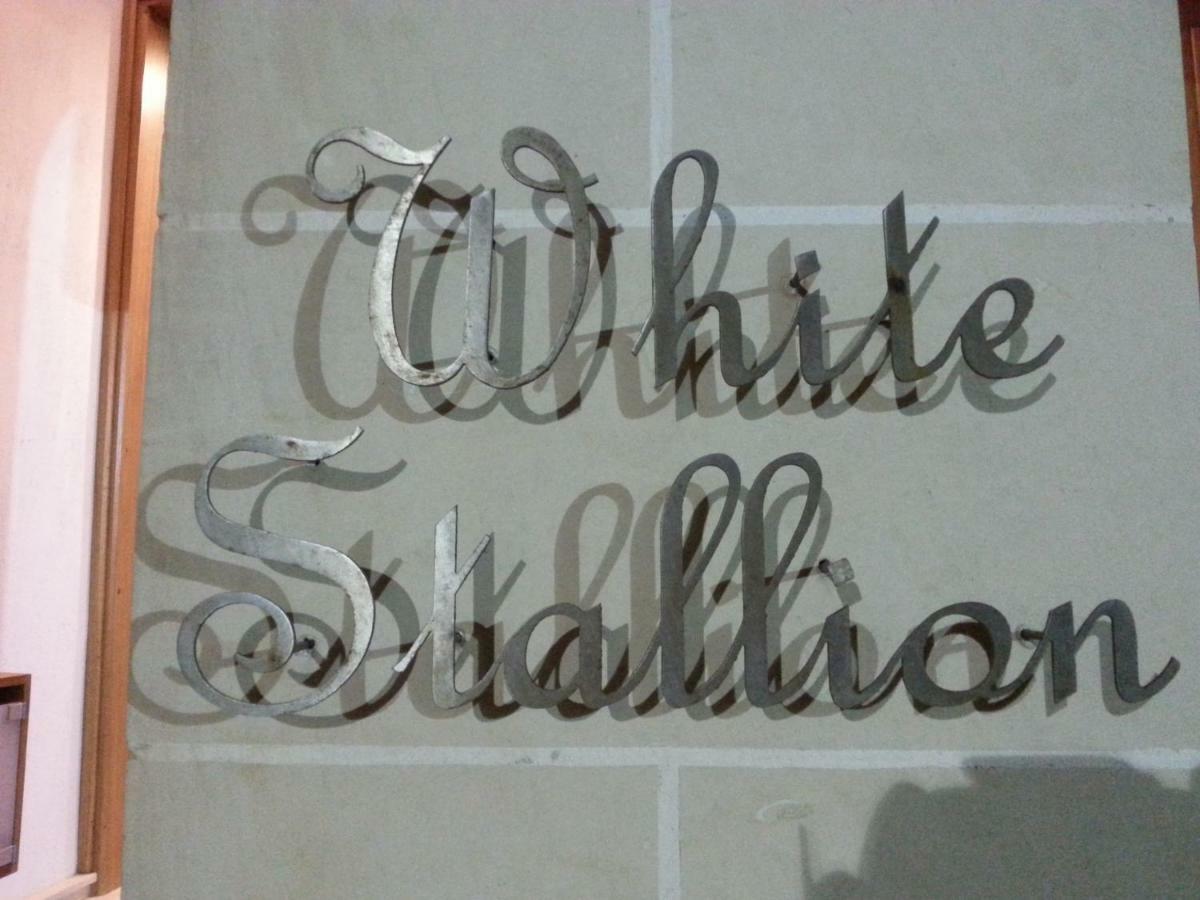 White Stallion Mellieħa Eksteriør billede